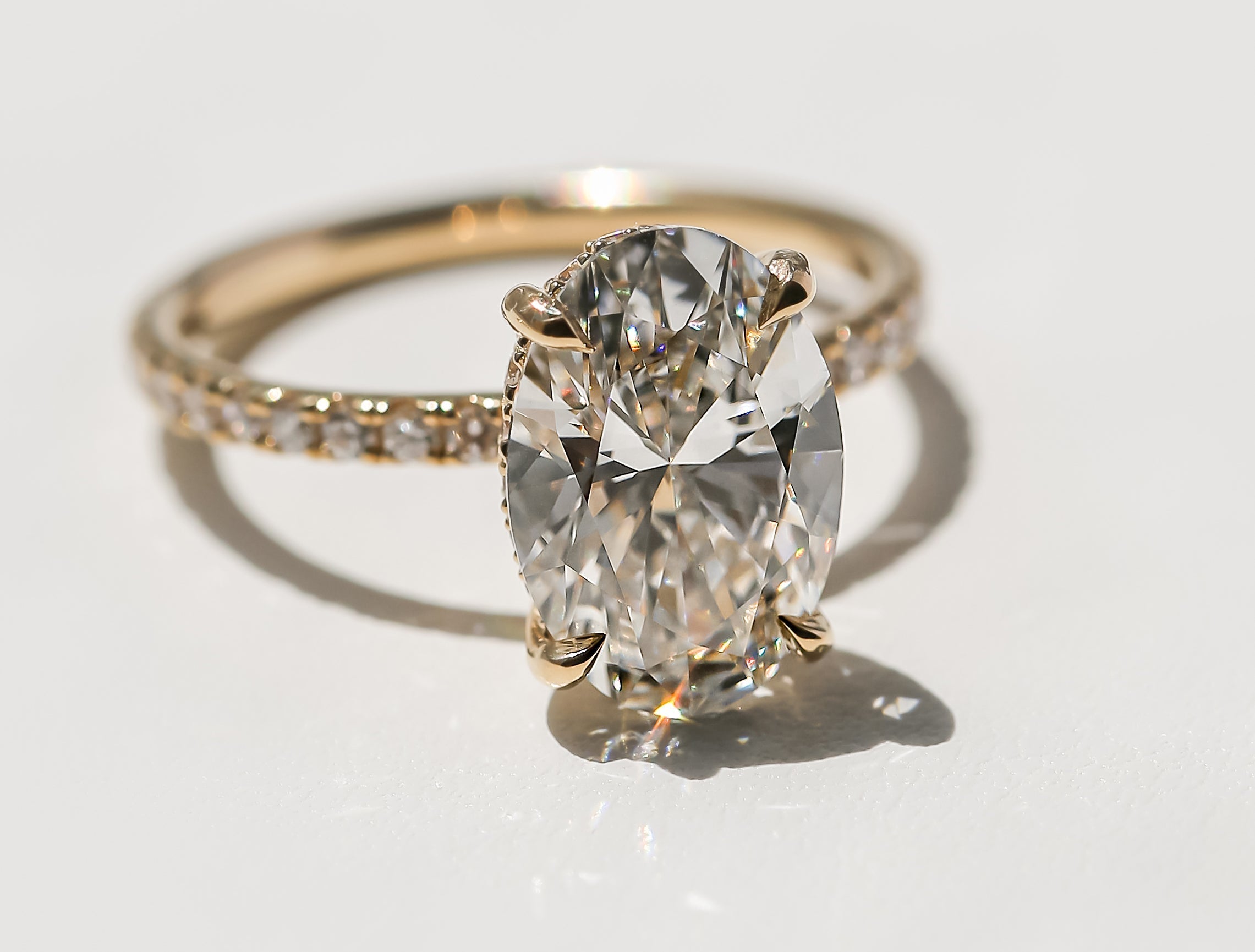 Top Engagement Ring in 2025! Find your perfect dream engagement ring at Earthena Jewelry!