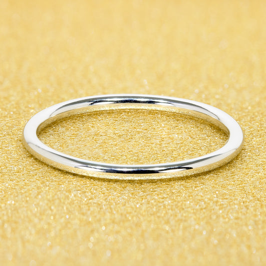 18K Gold Minimalistic Thin and Dainty Stackable Halo Wedding Band | Earthena Jewelry