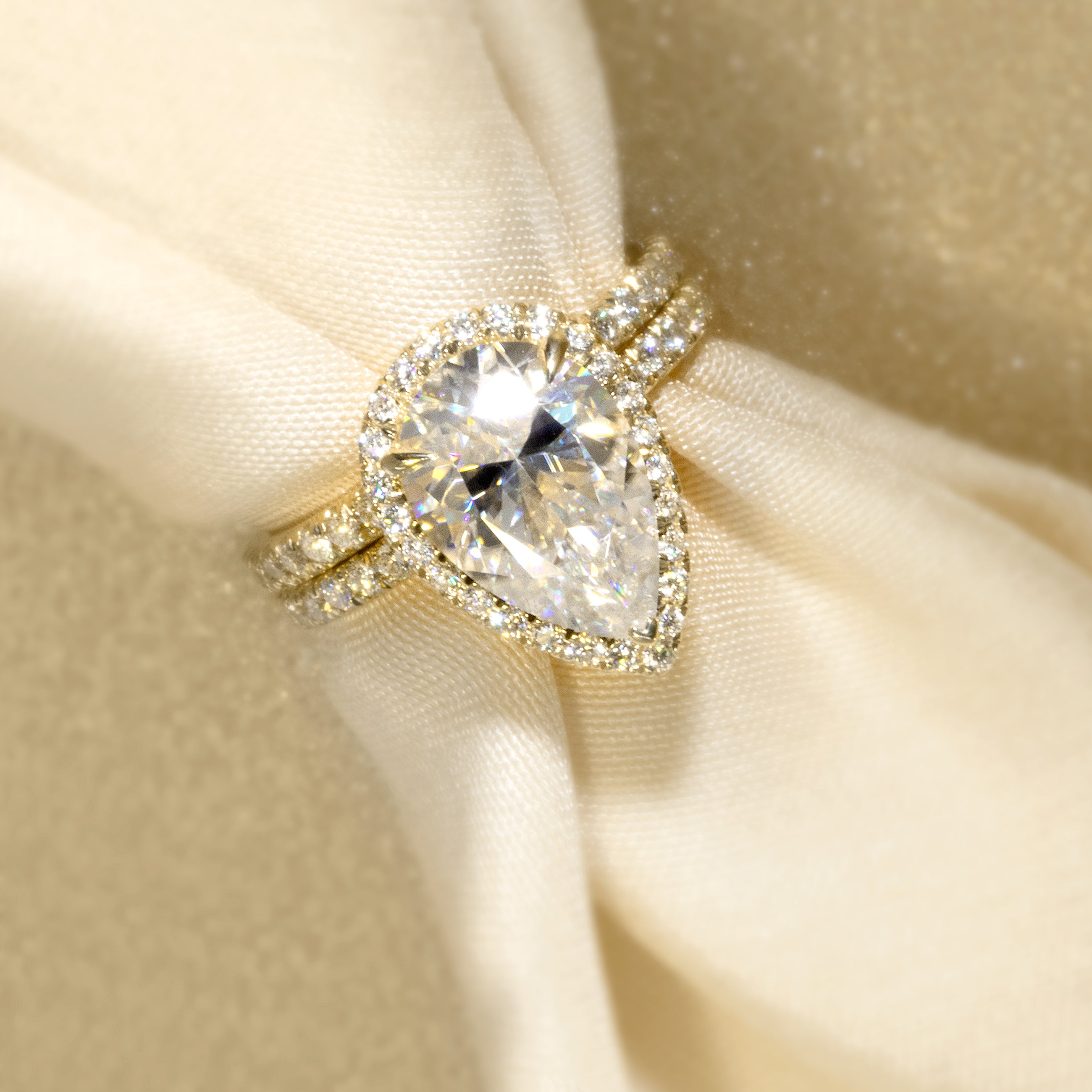 14K Gold Classic 3.5ct Elongated Pear-shaped Halo Moissanite and Diamond Engagement Ring | Earthena Jewelry