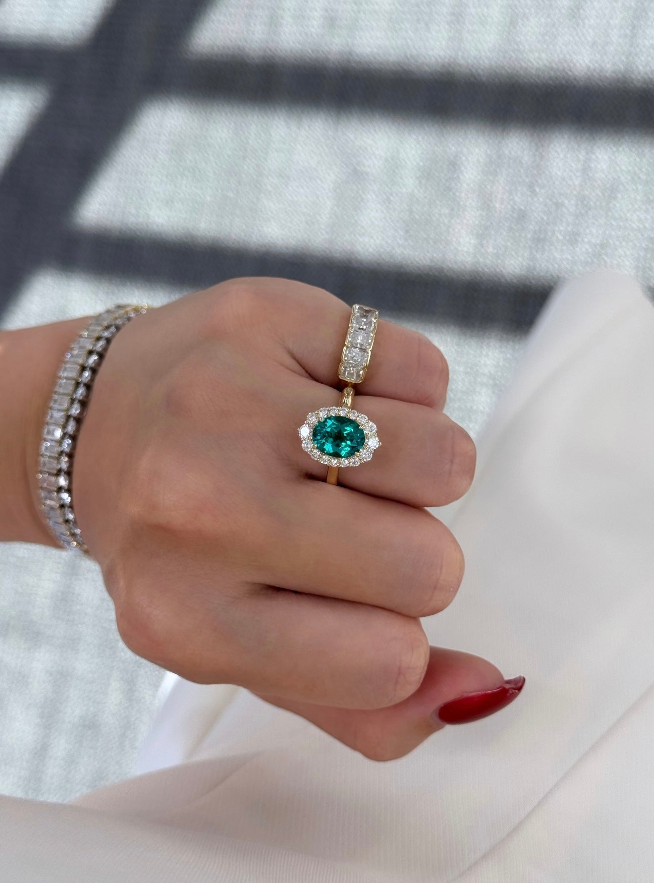 The Gloria, 1.5ct Lab-grown Oval-cut Colombian Green Emerald Halo Cathedral Ring