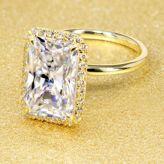 14K Gold 4.5ct Elongated Radiant-cut Halo Engagement Ring | Earthena Jewelry