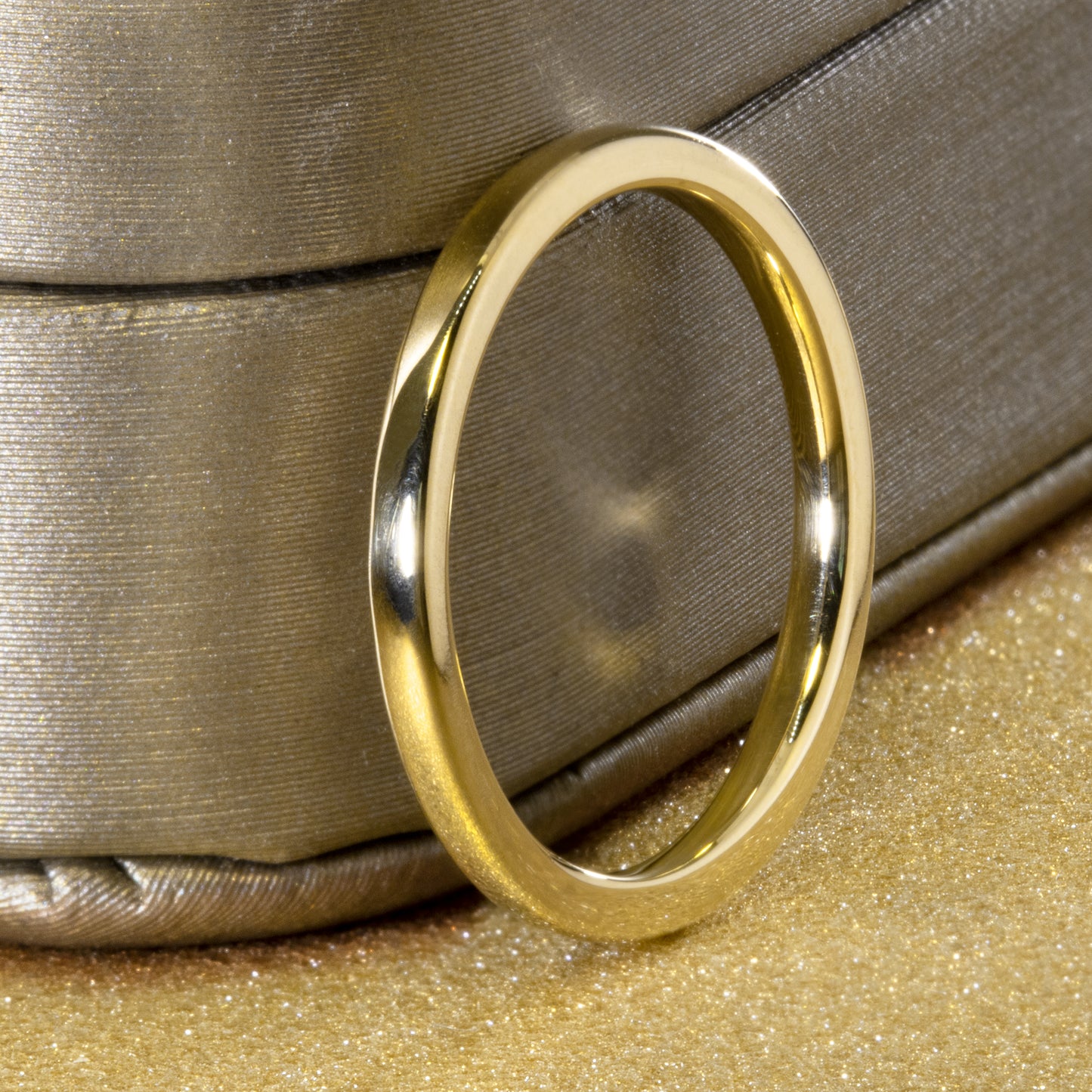 14K Gold Classic and Minimalistic Stackable Wedding Band | Earthena Jewelry